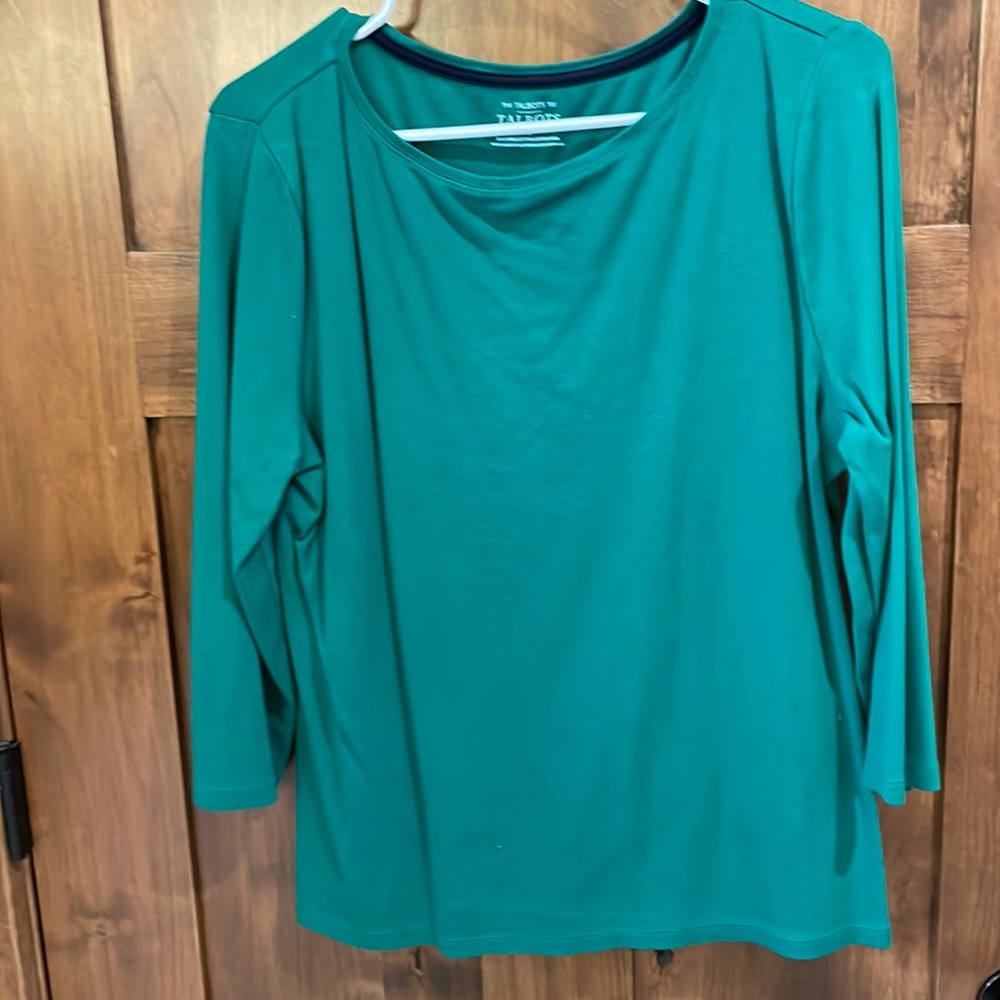 Long sleeve tee shirt